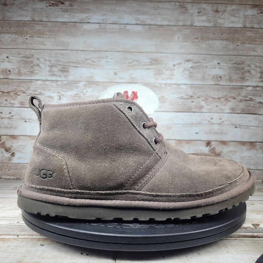UGG Australia Neumel Women Size 7 Chukka Boots Gray Suede Comfort Lace Up Shoes